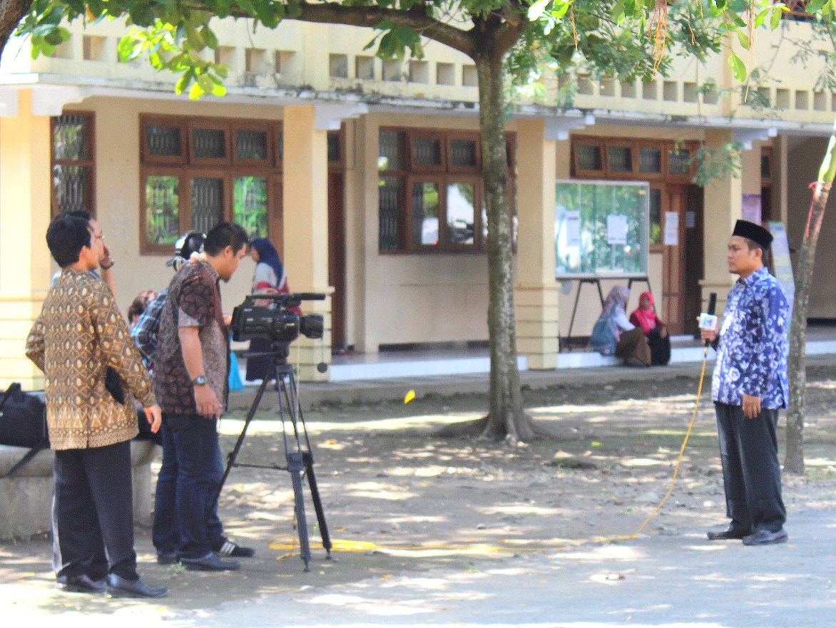 Taping Program Tausiyah Madu TV di Kampus IAIN Tulungagung