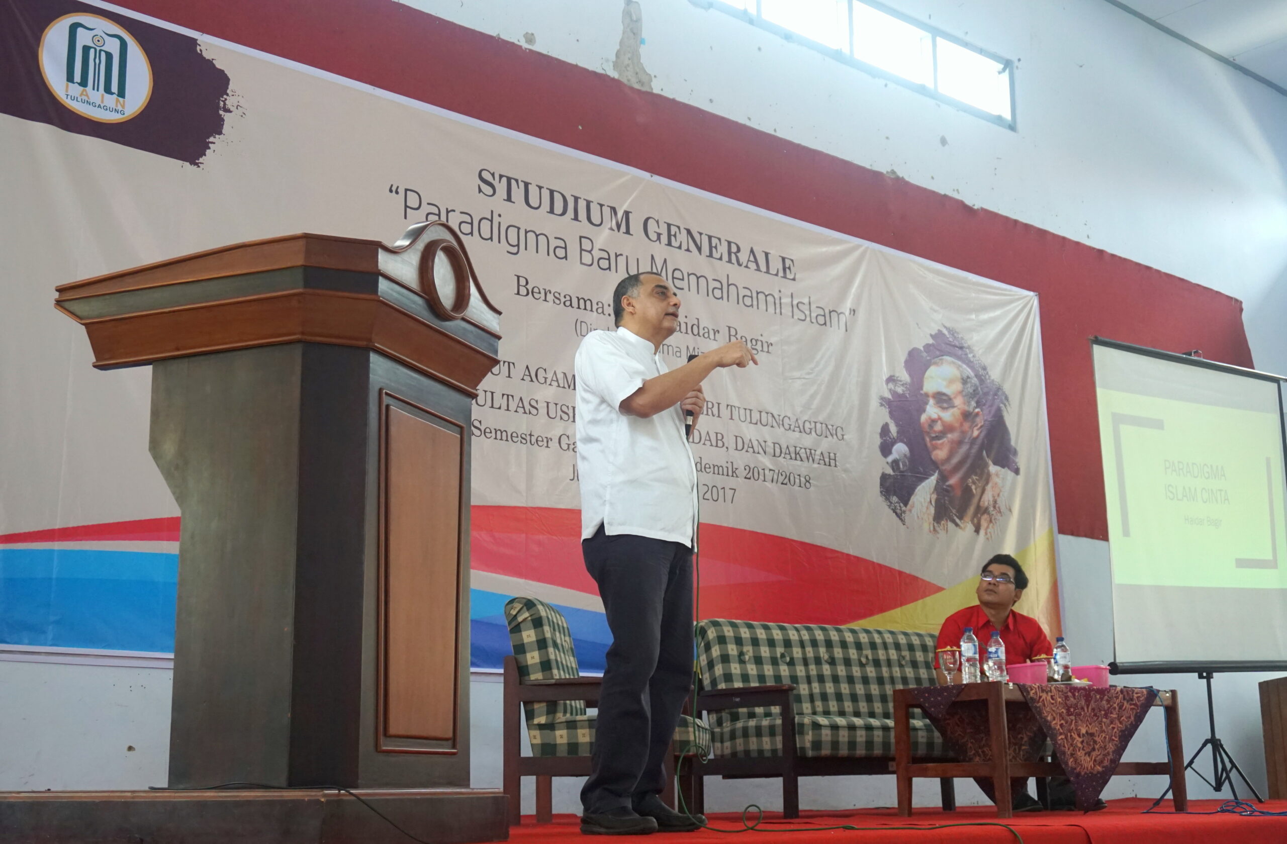 Studium Generale Semester Gasal TA 2017/2018 Bersama Dr. Haidar Bagir