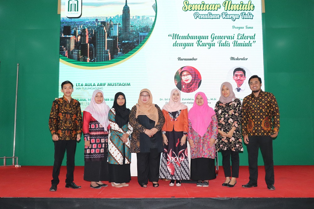 Seminar Nasional Karya Tulis Ilmiah dan Workshop Reference Management System Jurusan IPII 2019