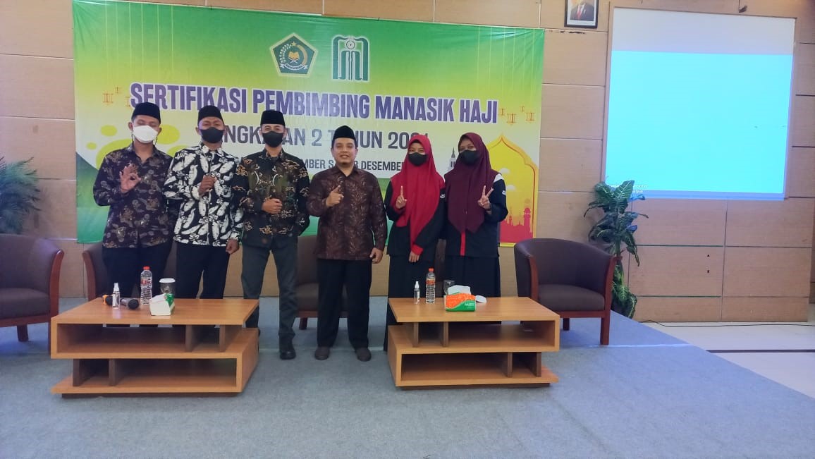 Pentingngnya Mengenal Tempat-Tempat Ziarah Makkah Madinah Oleh Dr. H. Ahmad Nurcholis, SS.M.Pd. (Kajur Manajemen Dakwah UIN SATU Tulungagung)