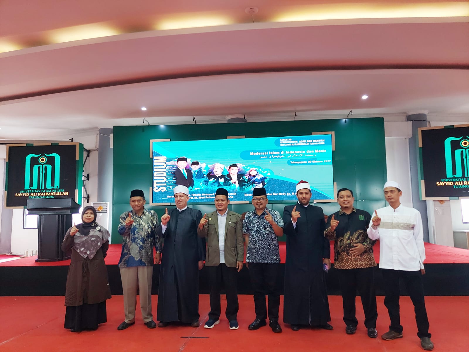 Studium General: “Moderasi Islam di Indonesia dan Mesir: oleh Dr. Fathalla Muhamed Fathalla Zekaizak dari Universitas Al-Azhar Cairo Mesir