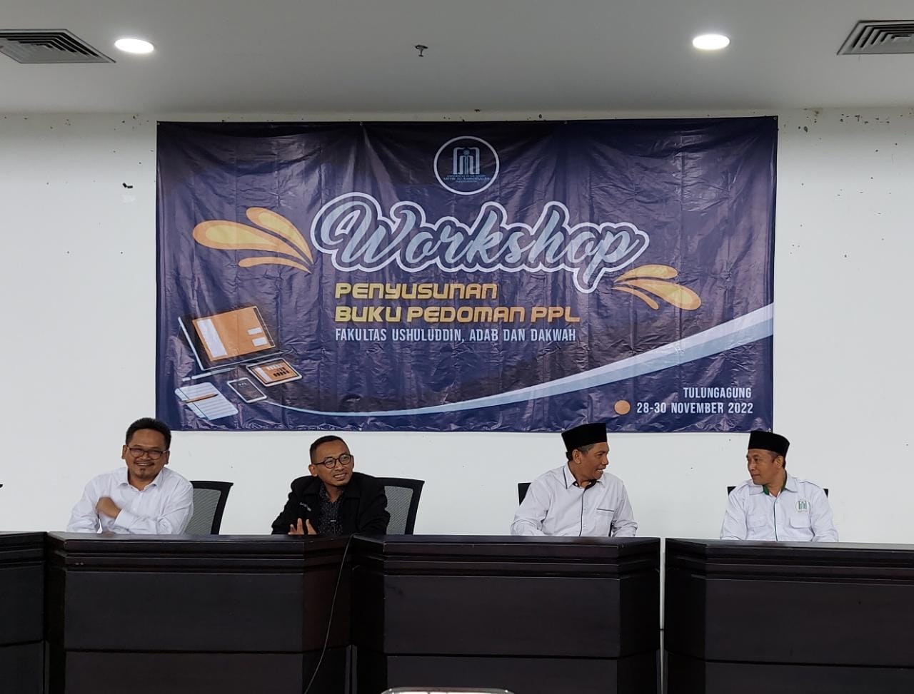 Workshop Penyusunan Buku Pedoman Magang Fakultas Ushuluddin Adab dan Dakwah Tahun 2022