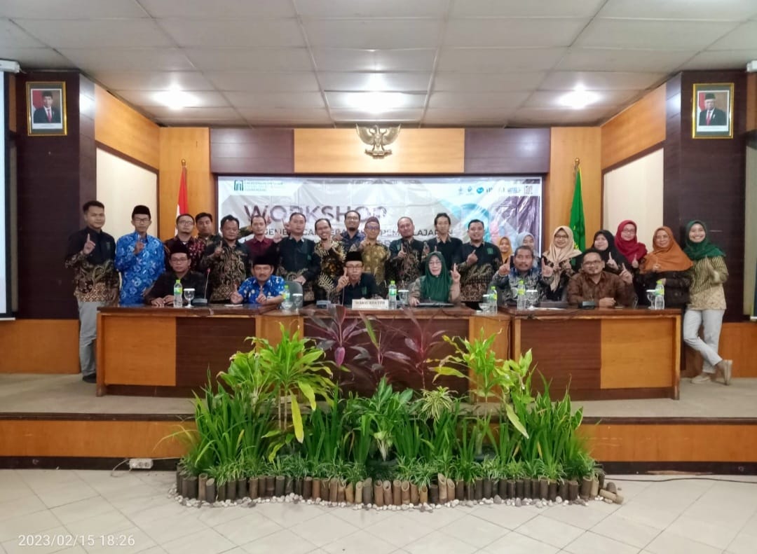 Workshop Pengembangan Perangkat Pembelajaran Kurikulum MBKM Berbasis OBE Menuju Akreditasi Unggul