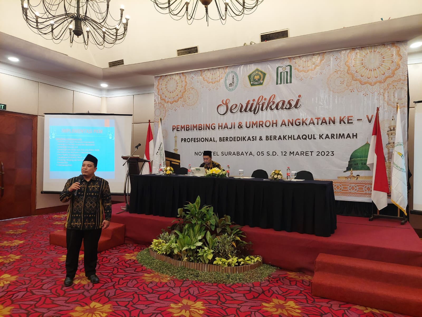 Psikologi Komunikasi Massa Oleh Dr. KRT. KH. Ahmad Nurcholis, SS., M.Pd