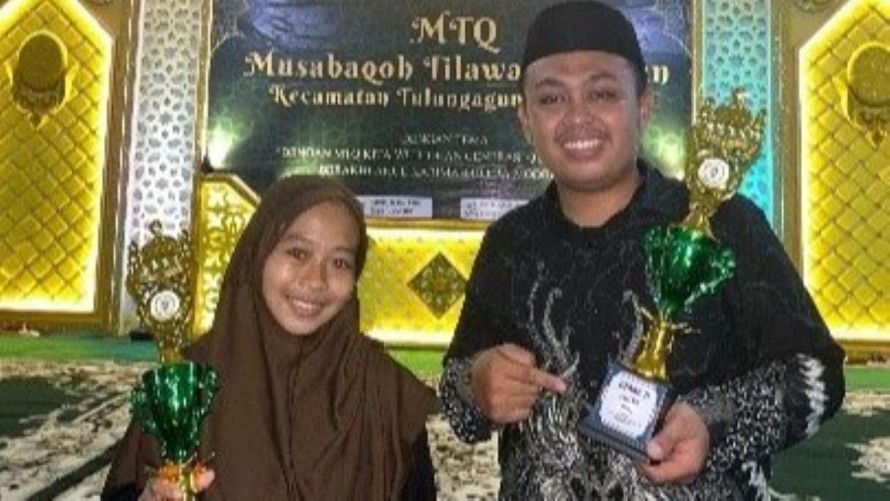 Dua Mahasiswa Manajemen Dakwah UIN SATU Tulungagung Raih Juara II Musabaqah Makalah Ilmiah Qur’an (MMIQ) di Kecamatan Tulungagung